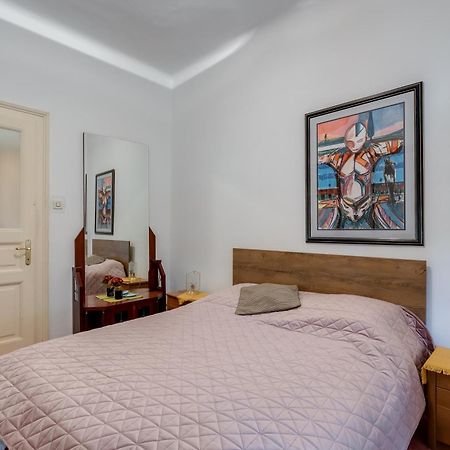 City Apartment With Garden - Happy Rentals Риека Экстерьер фото
