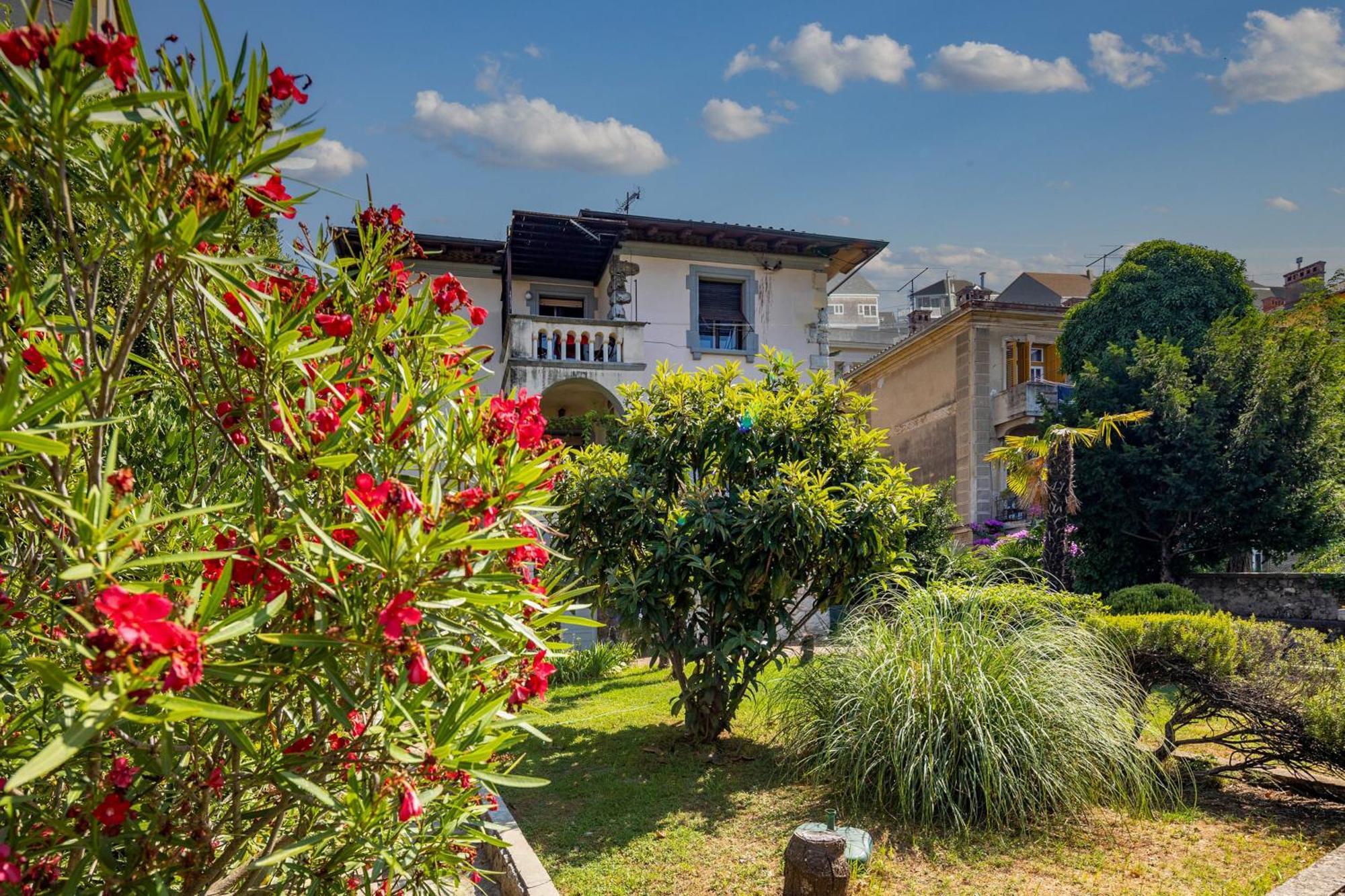 City Apartment With Garden - Happy Rentals Риека Экстерьер фото